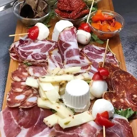 Frühstückspension Passo Del Falco 3*